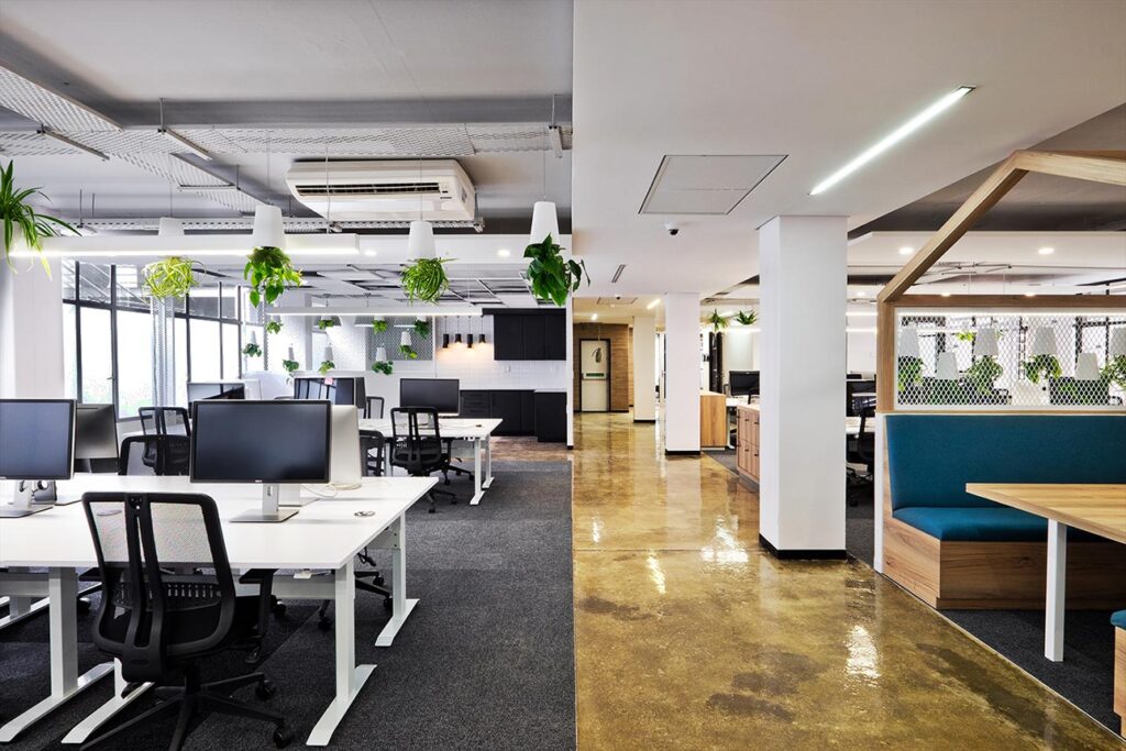 Uber International commercial open plan Office Interior Design and build ergonomic workstations