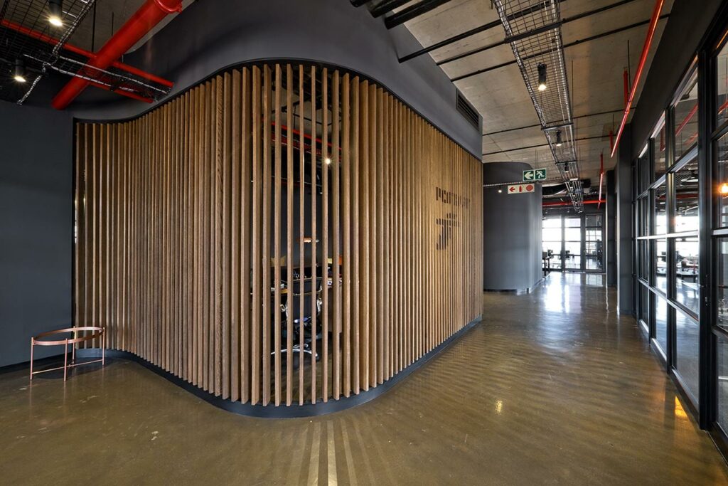 Traxtion Office Project Image 6
