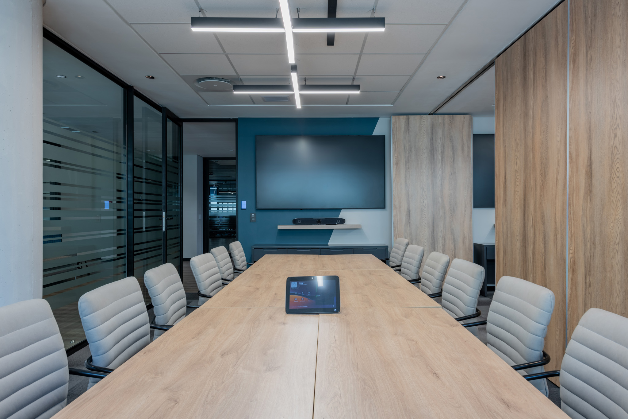 Globeleq Office Design Image 2