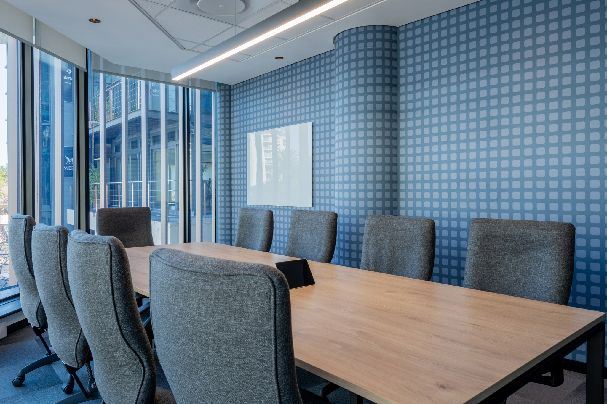 Globeleq Office Design Image 11