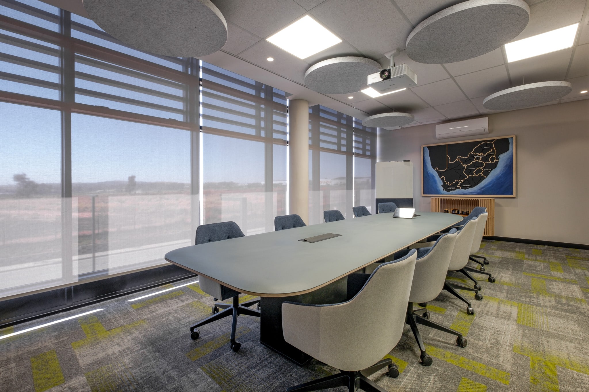 MIT Auto Parts Office Project Image 12