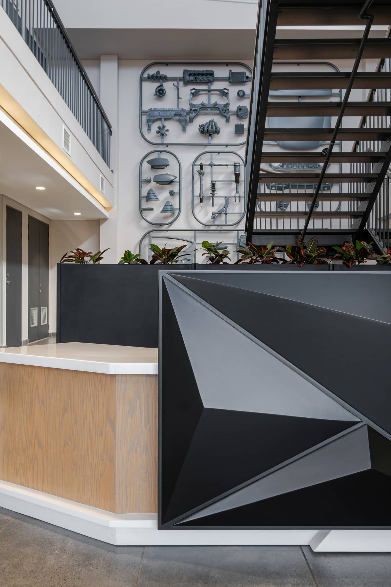 MIT Auto Parts Office Project Image 9