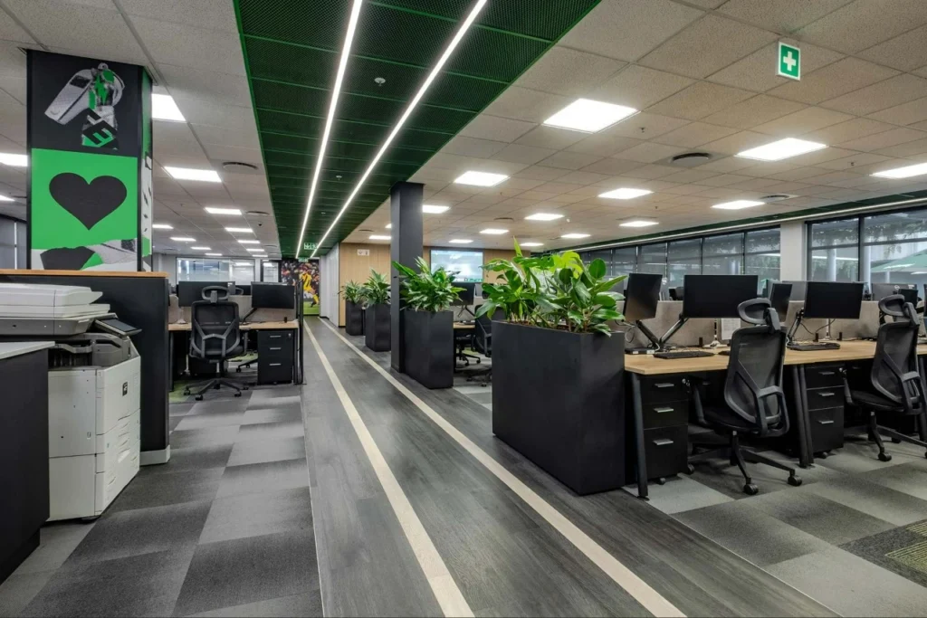 Private Digital Services Client - Johannesburg - Commercial - Modern office desks